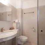 Popasul Pescarilor Fishing Village Отель 4*