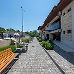 Popasul Pescarilor Fishing Village Отель 4*