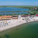 Popasul Pescarilor Fishing Village