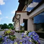 Отель Popasul Pescarilor Fishing Village 4*