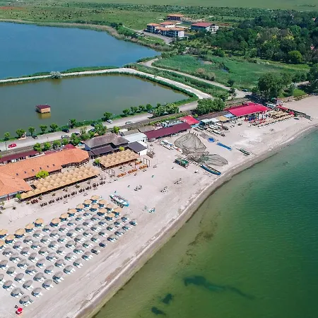 Popasul Pescarilor Fishing Village 4* オリンプ