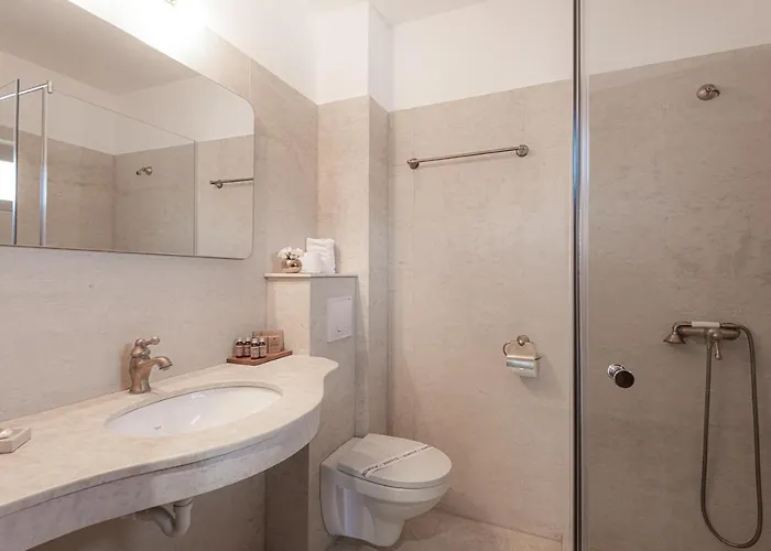 Popasul Pescarilor Fishing Village Hotel 4*