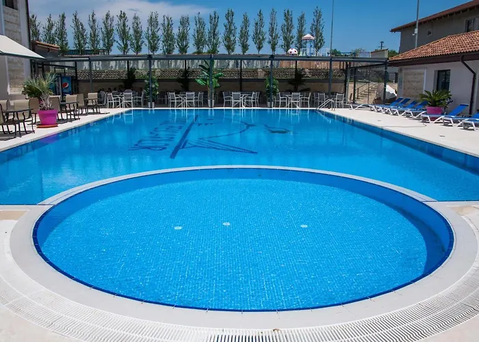 Popasul Pescarilor Fishing Village 4* Olimp