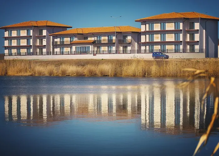 Popasul Pescarilor Fishing Village Hotel 4*